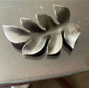Vintage Pewter Leaf Brooch